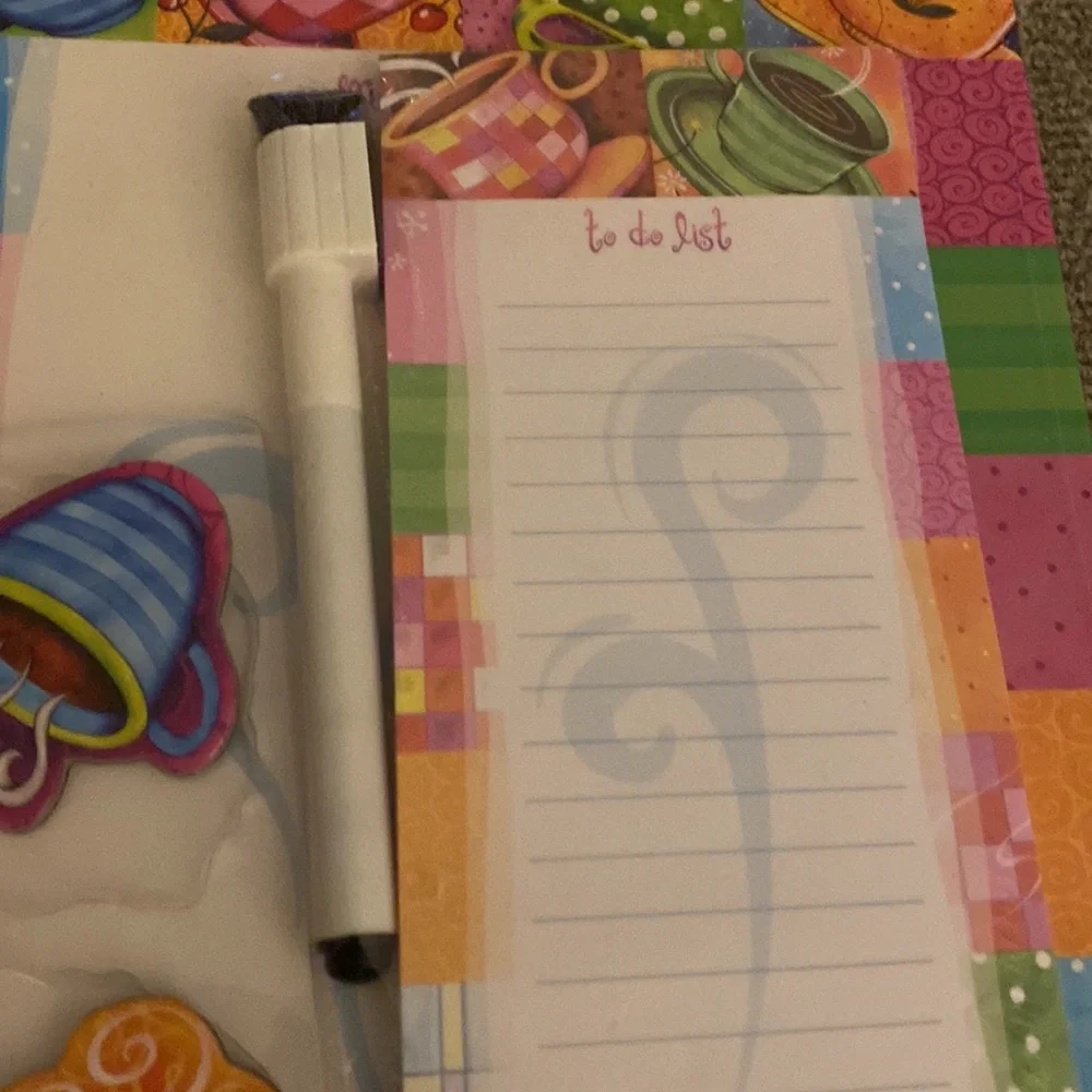NEW Whiteboard, Pen, To Do List Notepad & magnets set